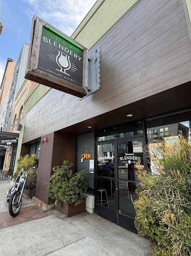 Beachwood Blendery exterior sign in Long Beach